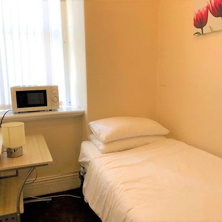 Budget Rooms Crosskeys Newport  Zewnętrze zdjęcie